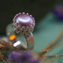 Lade das Bild in den Galerie-Viewer, Primadonna
